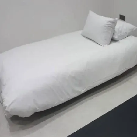 1bed Apt- Sleeps 6 Center Jacuzzi Bath Wifi